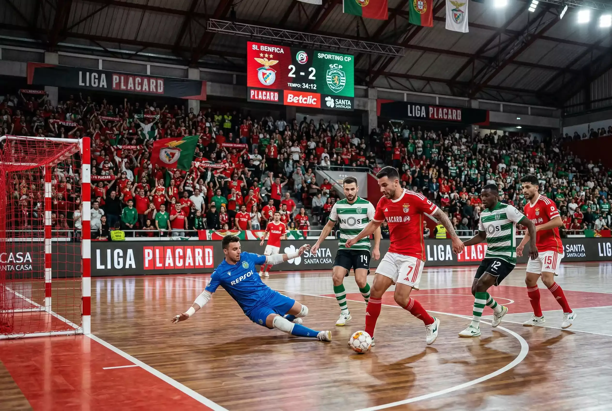 Jogo da Liga Placard de futsal num pavilhão português